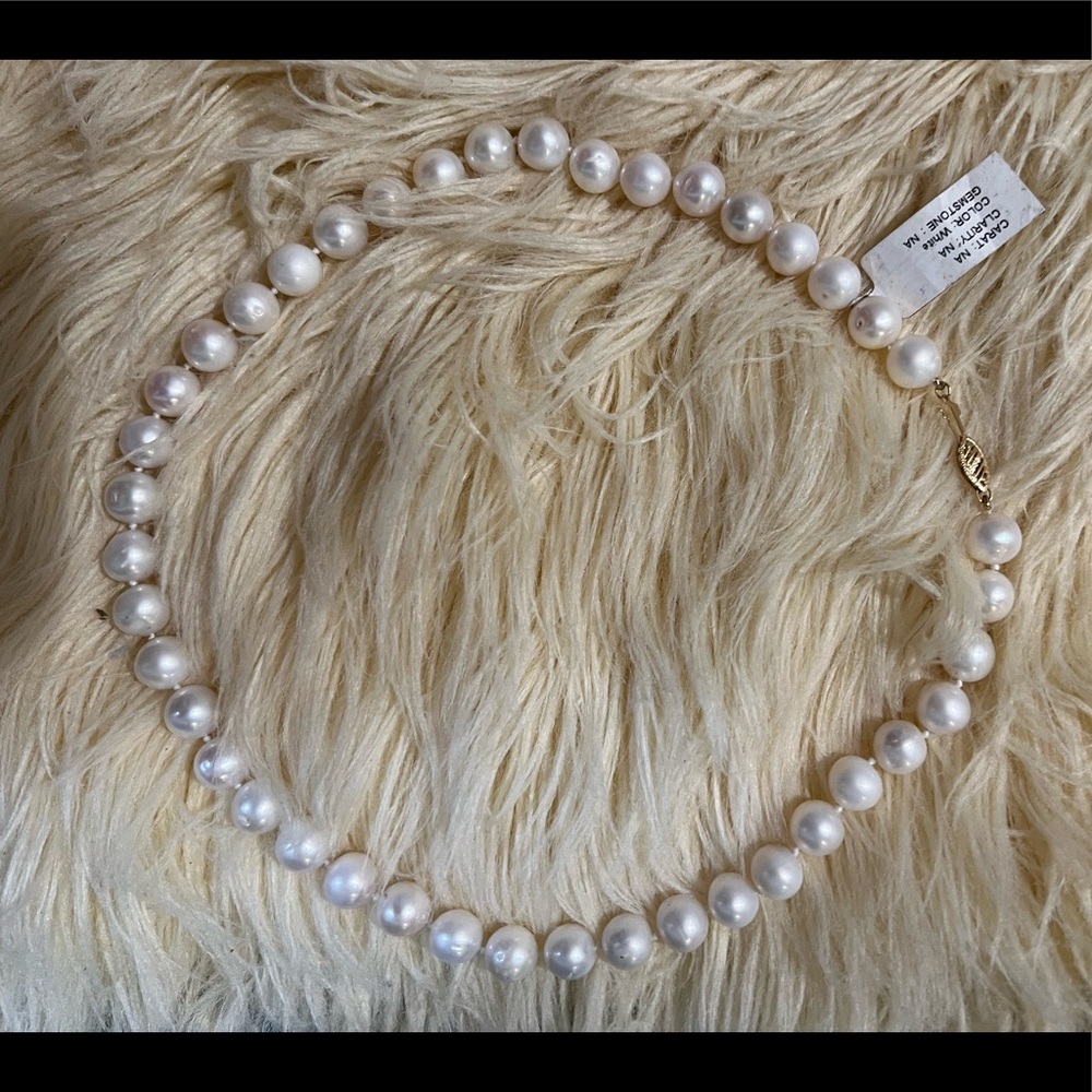 Collar pearl type , freshwater 14 k